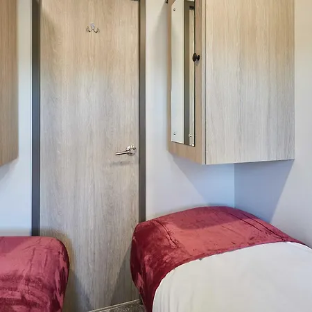 Chalé Host & - Kinara